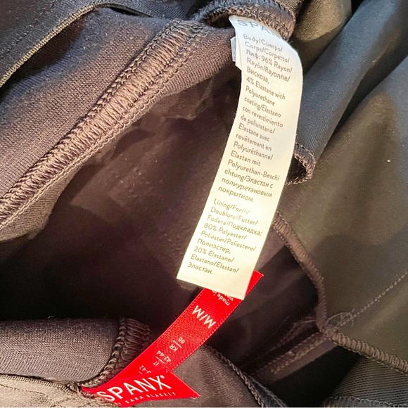 Spanx Size Medium Black Leather Like Pant Noir Skinny Pull On‎ Legging - Picture 5 of 5